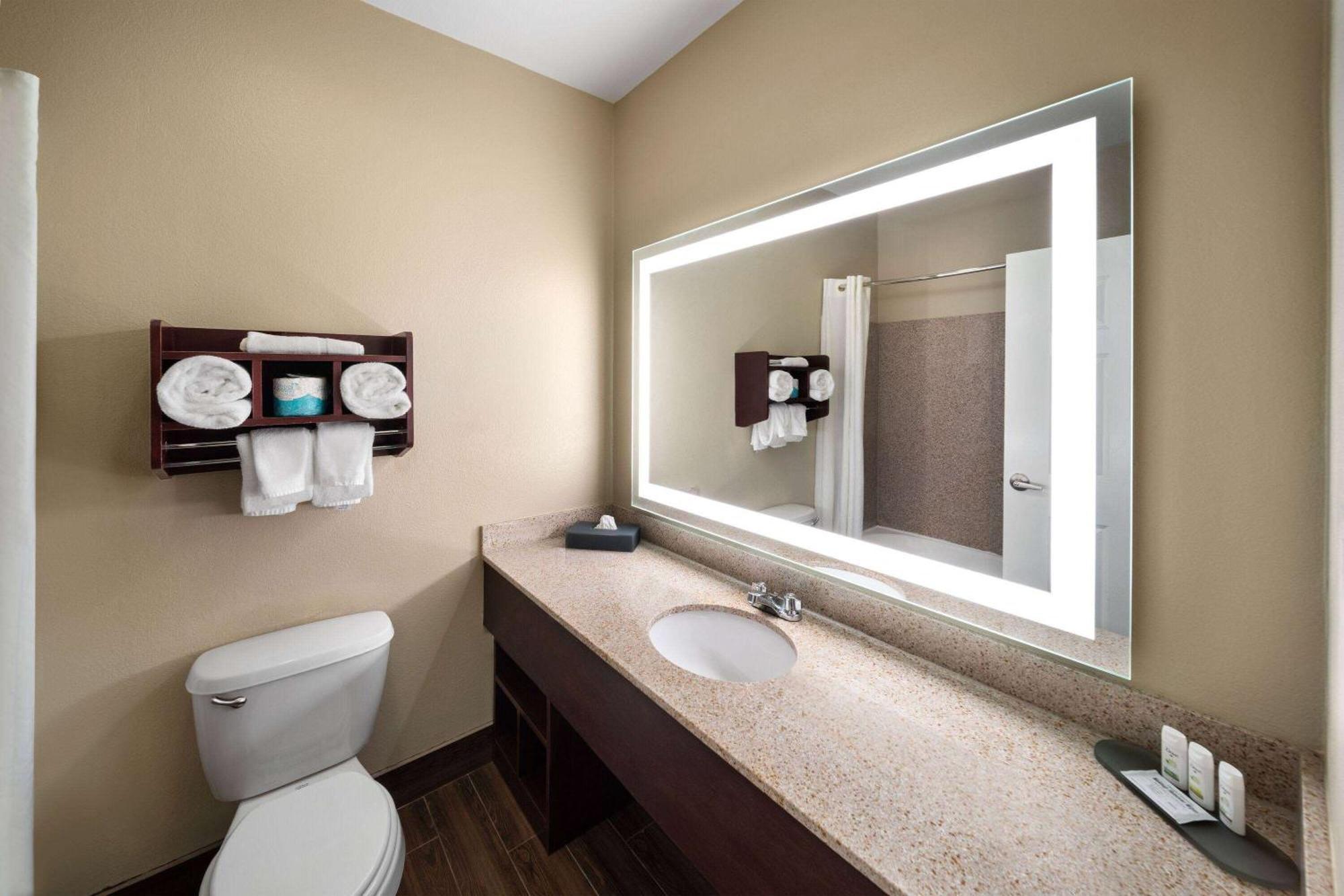 La Quinta By Wyndham Houma Hotell Exteriör bild