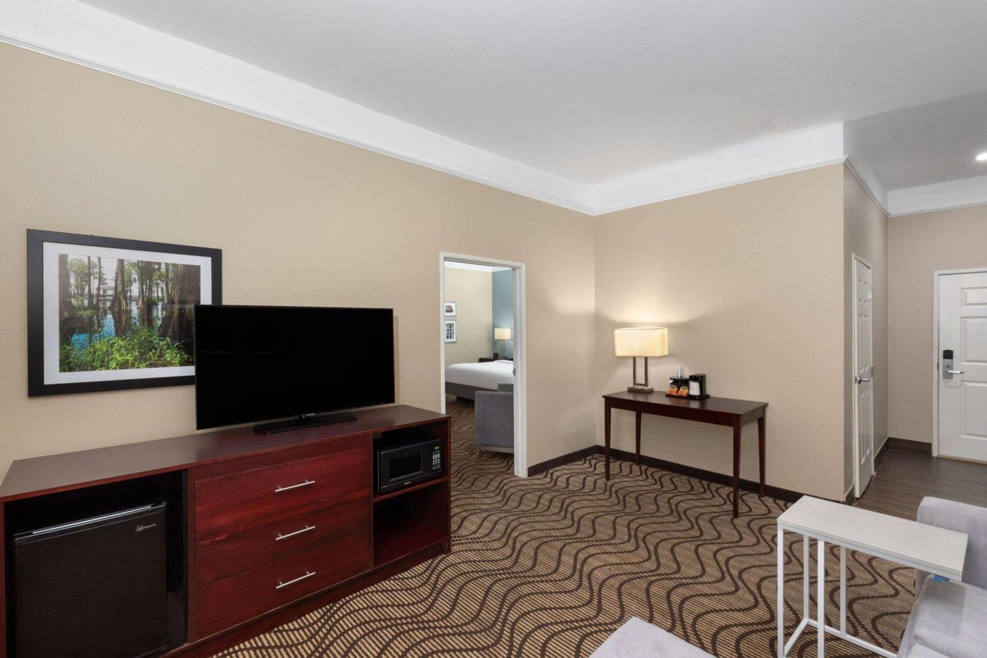 La Quinta By Wyndham Houma Hotell Exteriör bild