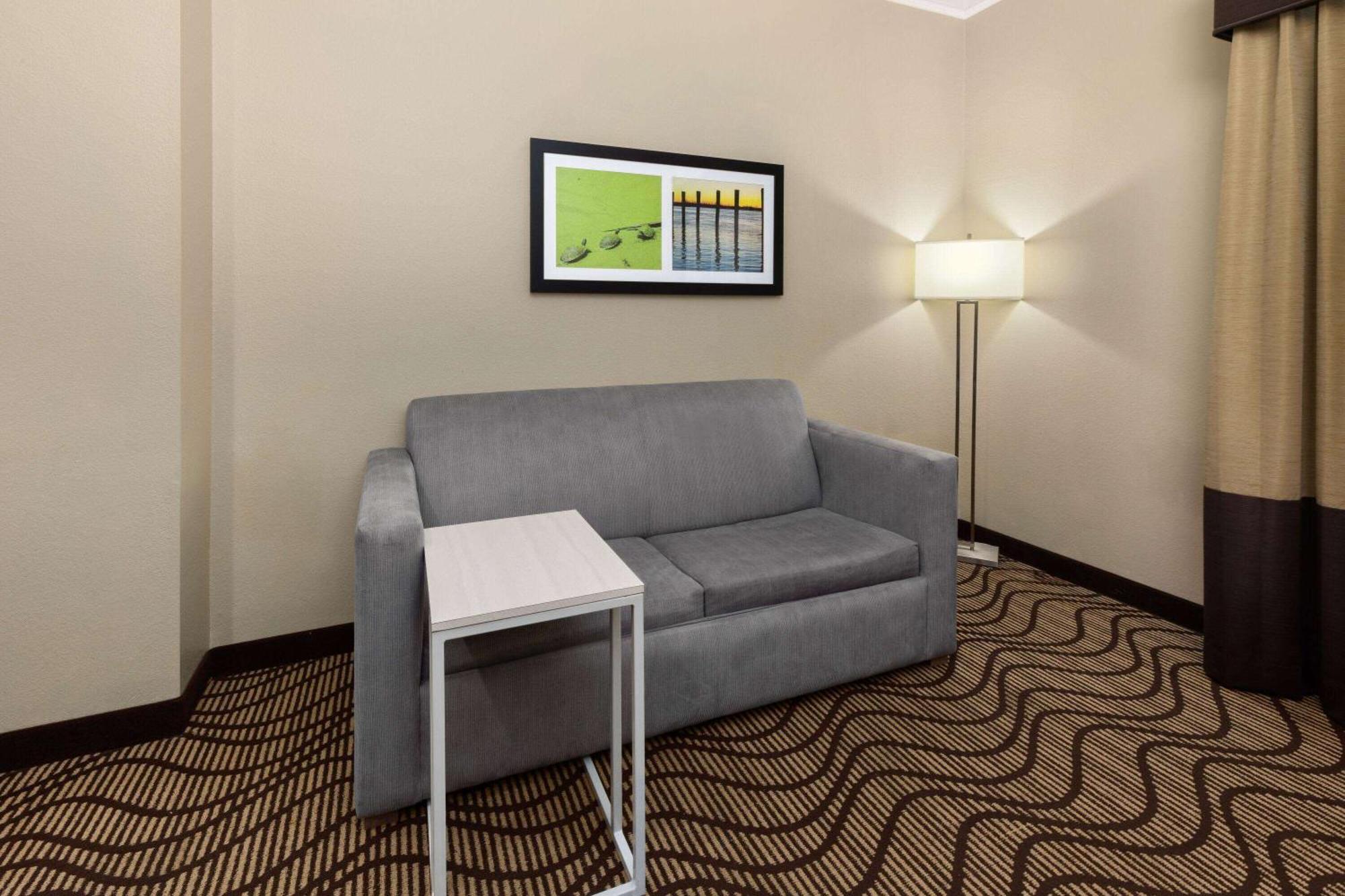 La Quinta By Wyndham Houma Hotell Exteriör bild