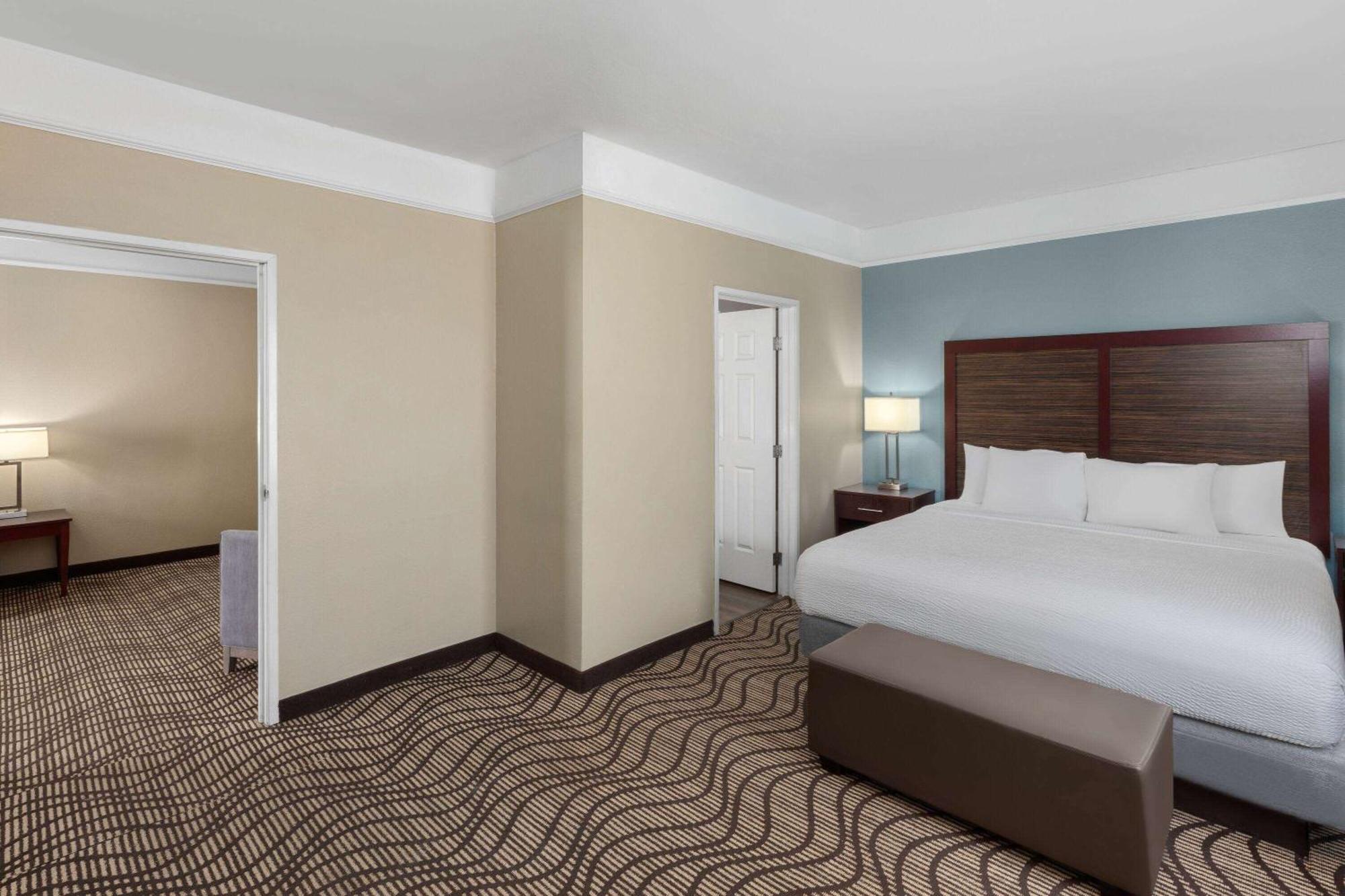 La Quinta By Wyndham Houma Hotell Exteriör bild